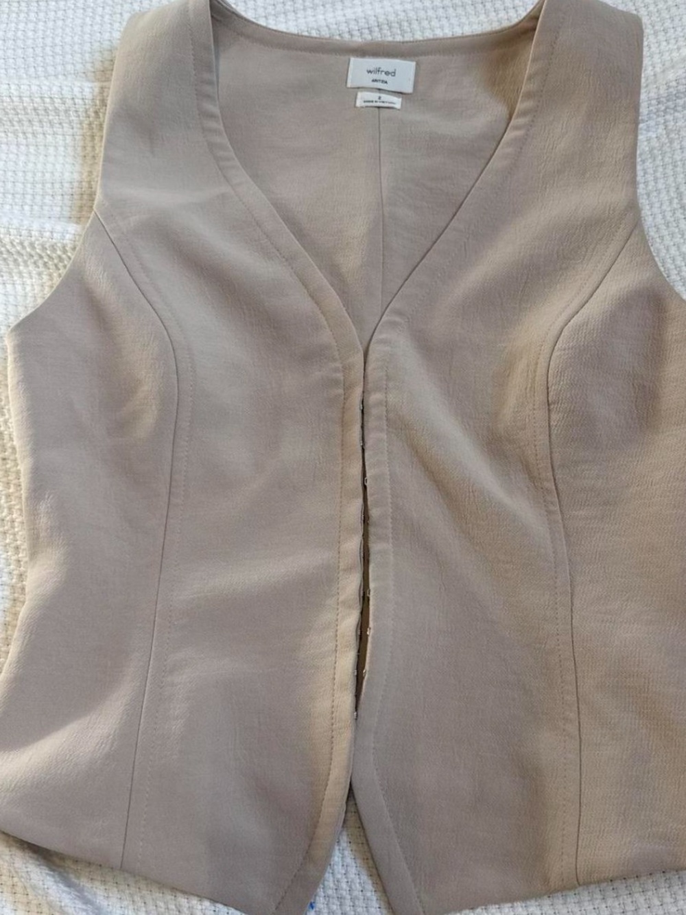 Aritzia attire vest